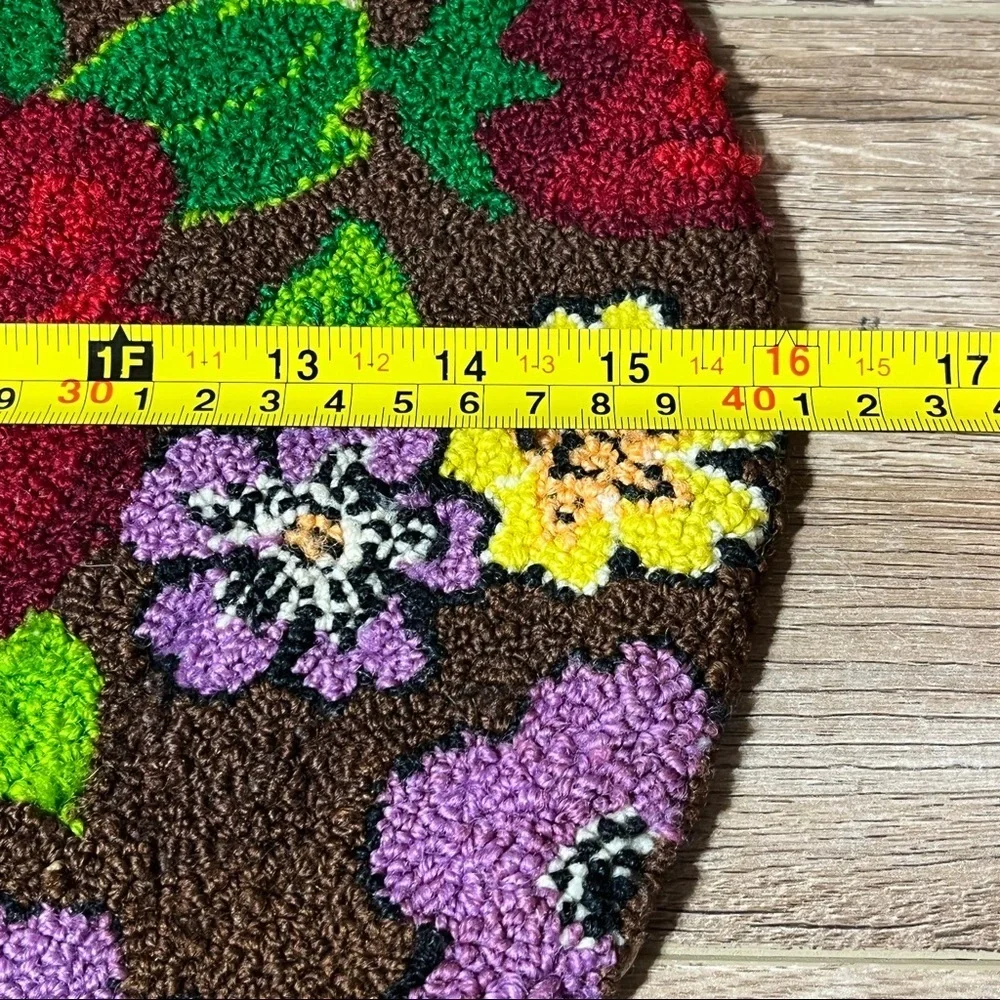 Vintage Handmade 16” Round Plush Latch‎ Hook Rug with Flowers Cottagecore Roses